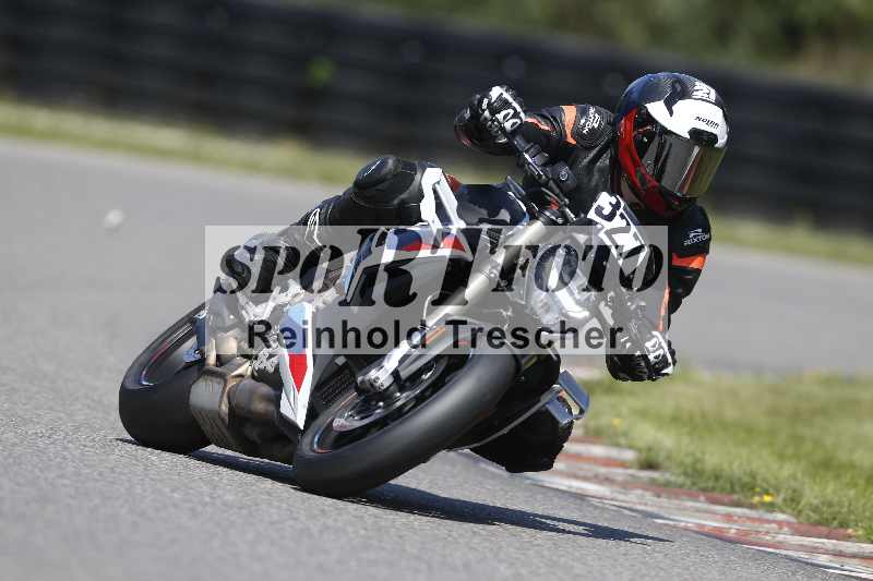 /44 09.08.2025 Plüss Moto Sport ADR/Freies Fahren/327